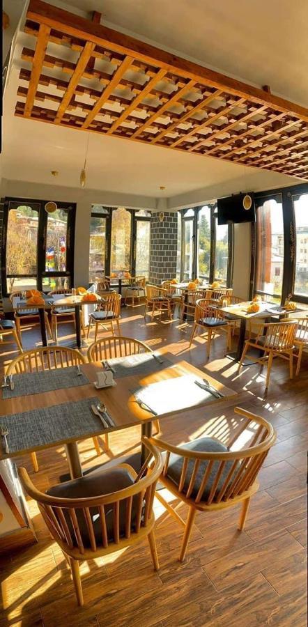 Ludrong Hotel Тхимпху Екстериор снимка