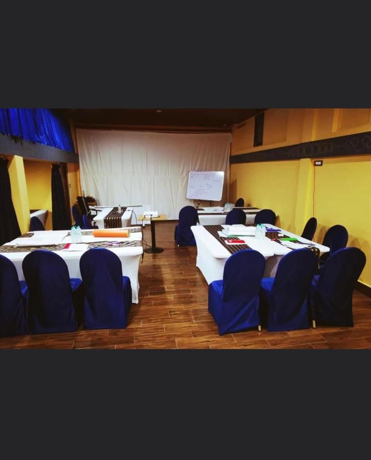 Ludrong Hotel Тхимпху Екстериор снимка