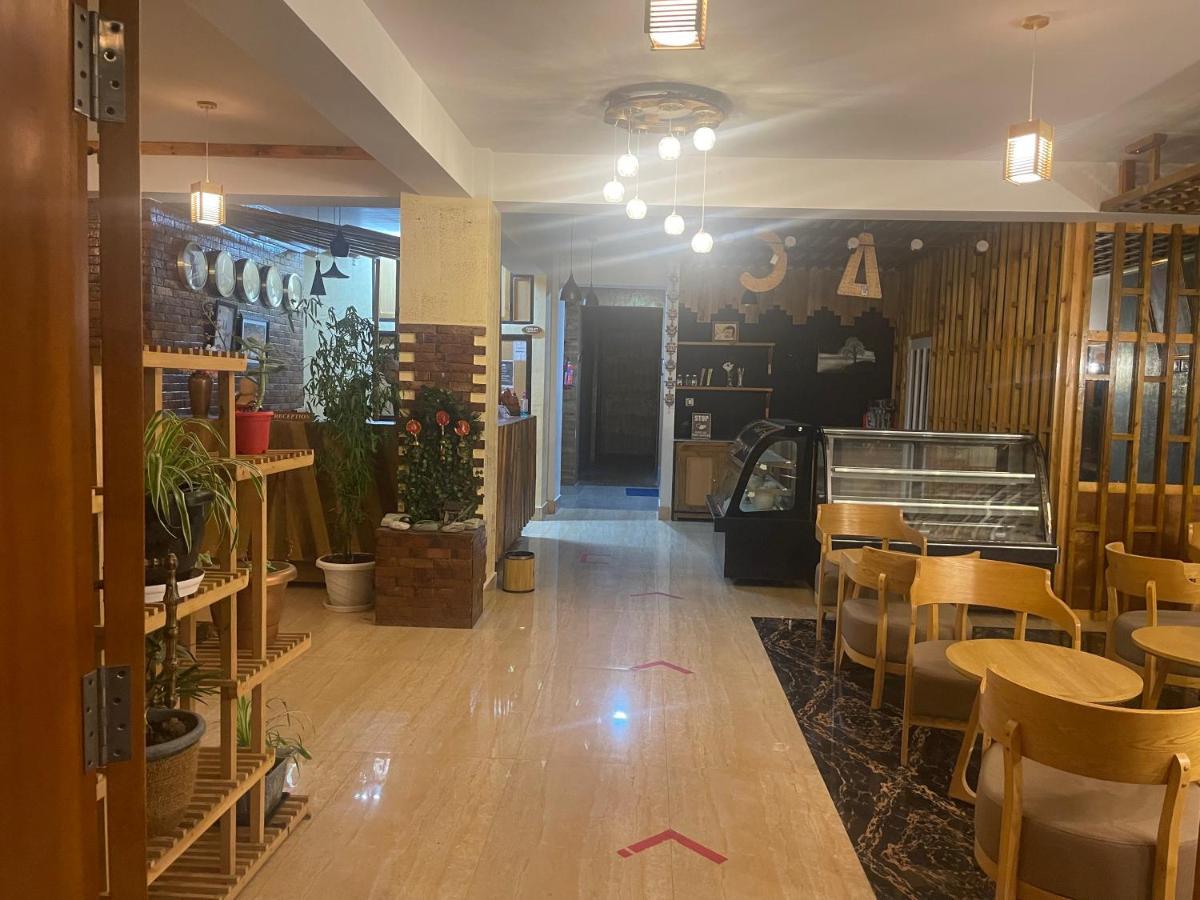 Ludrong Hotel Тхимпху Екстериор снимка